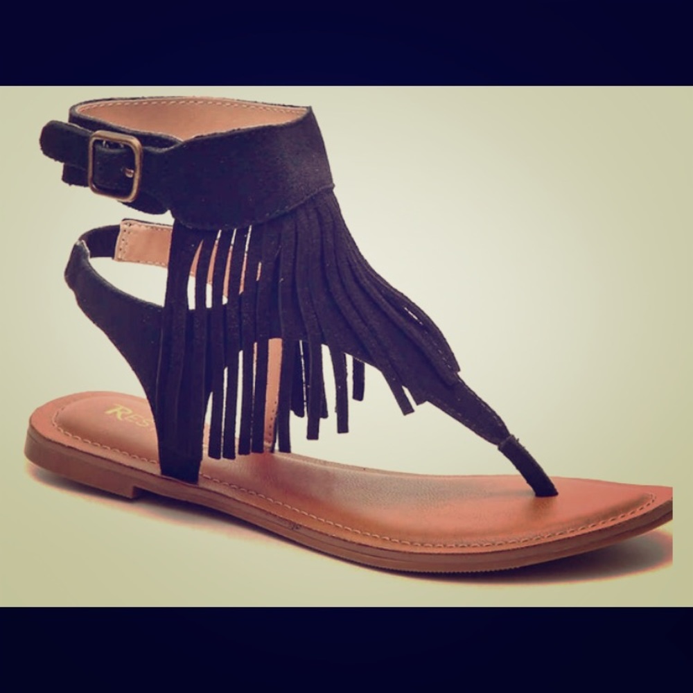 Restricted “Kill It” fringe sandal